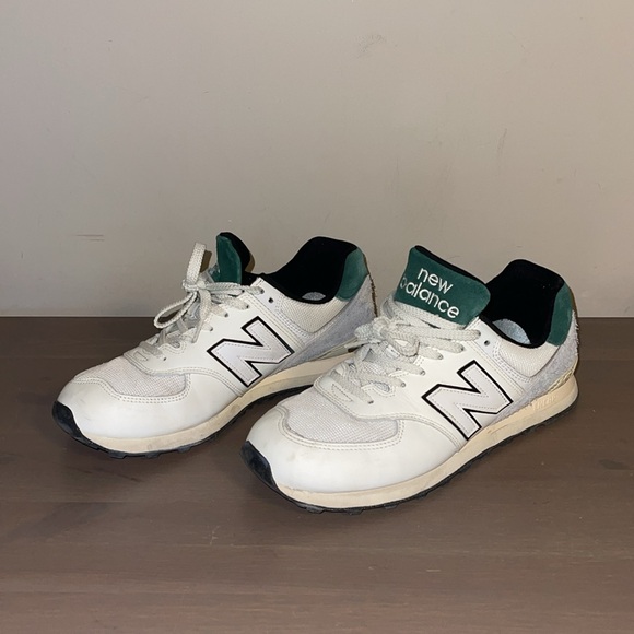 New Balance White and Green Sneakers - Men’s Size 11 - Picture 2 of 7